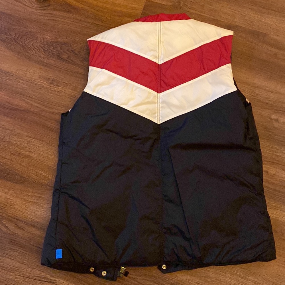 Vest - Picture 3 of 3